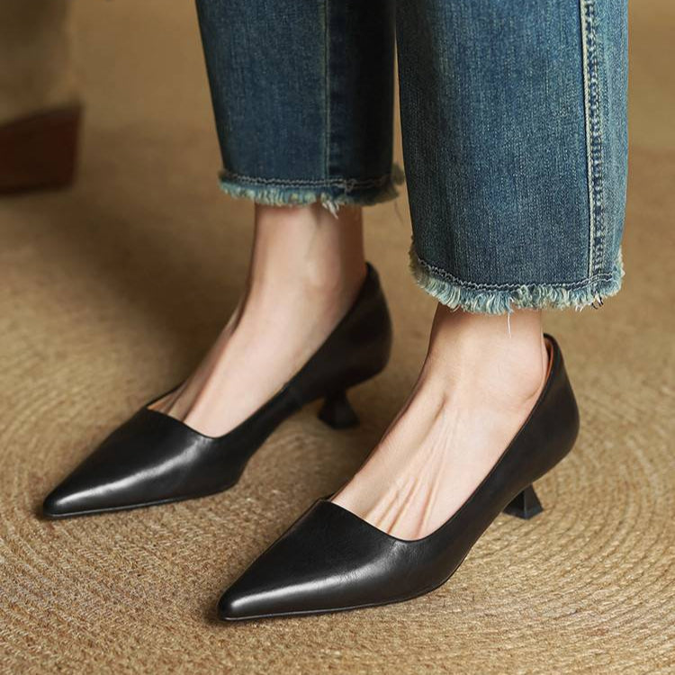 Anok 本革 キトゥンヒール パンプス